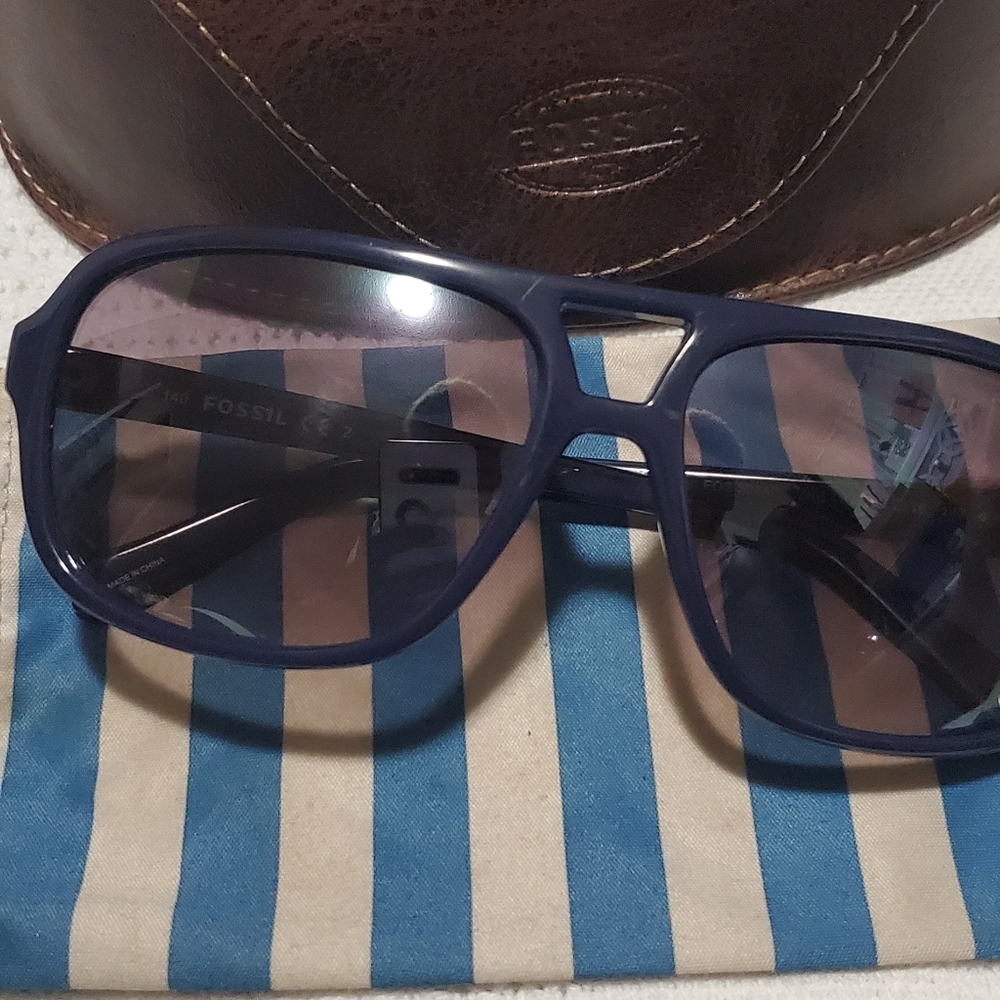 💫 FOSSIL UNISEX AVIATOR SUNGLASSES - Picture 6 of 8